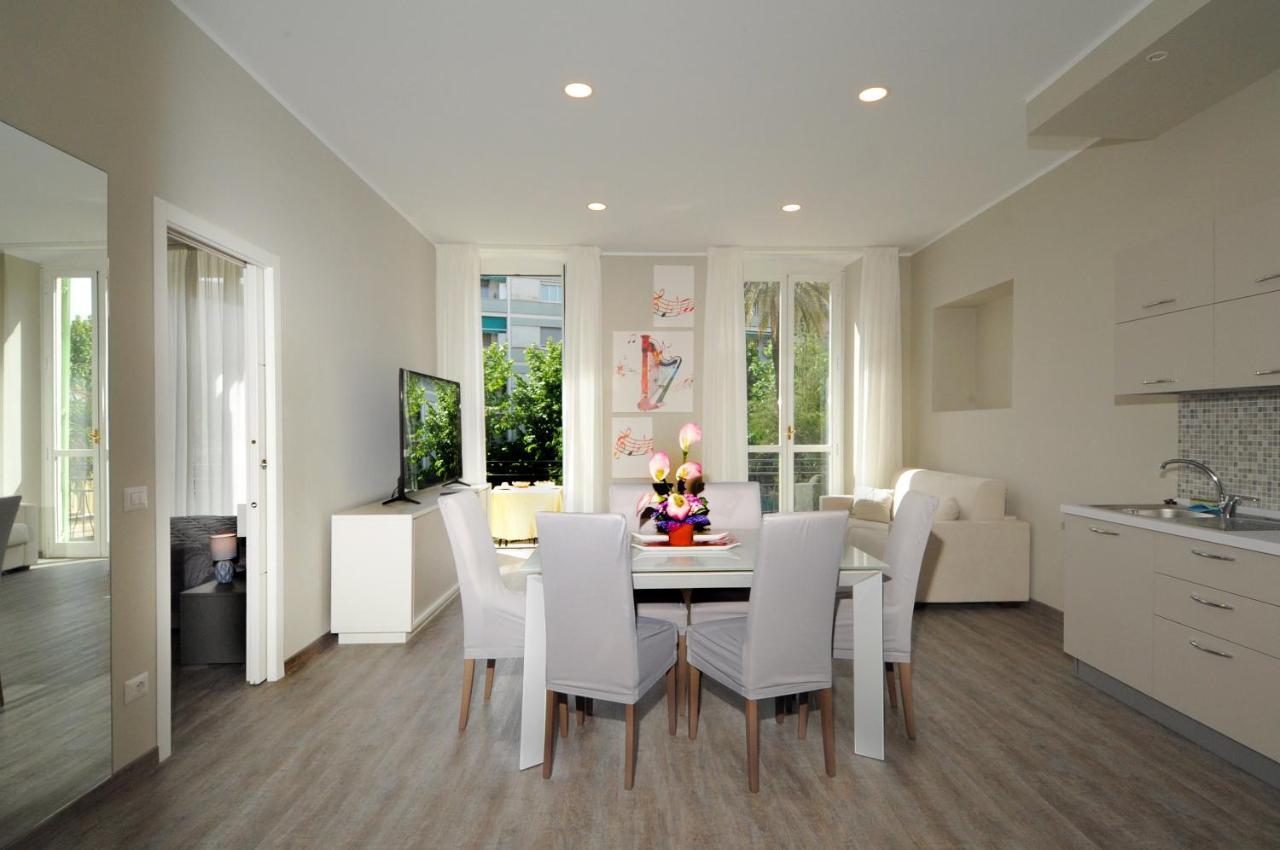 King Suite with Balcony,997378236:JPEG