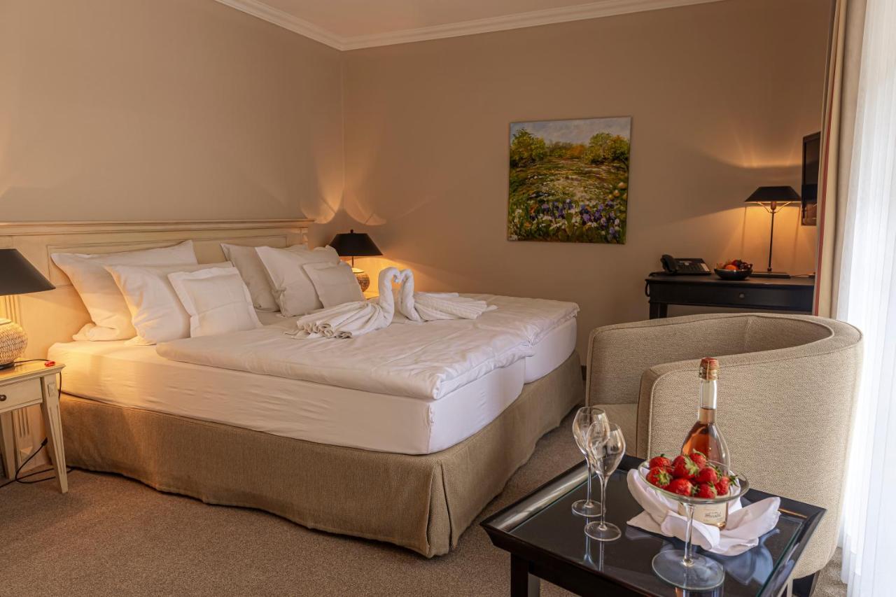 Standard Double Room 6
