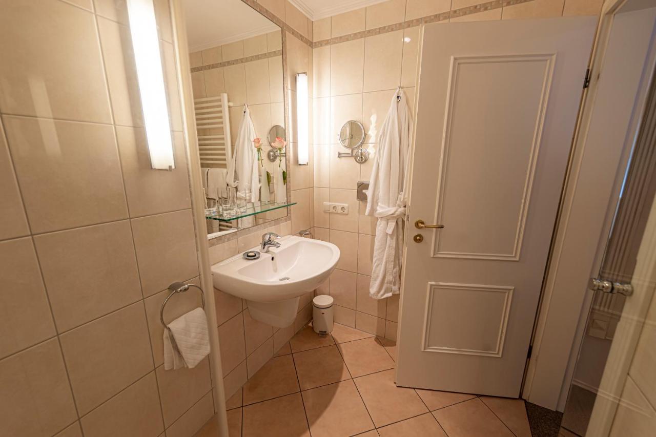 Standard Double Room - 6,998905581:JPEG