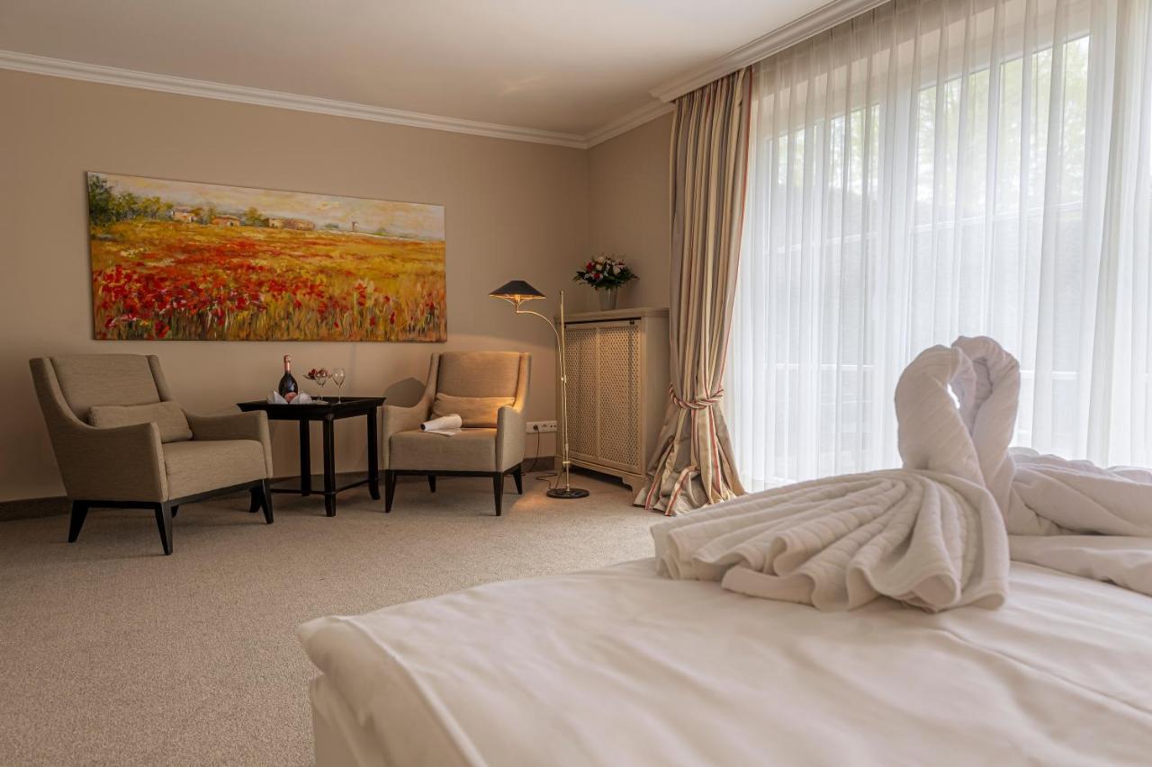 Superior Double Room Terrace 1