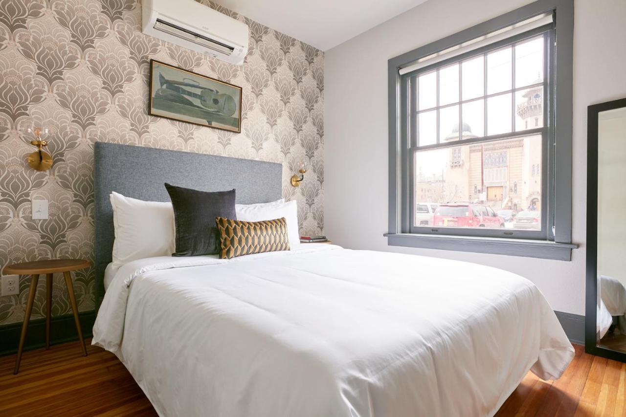 One-Bedroom Suite