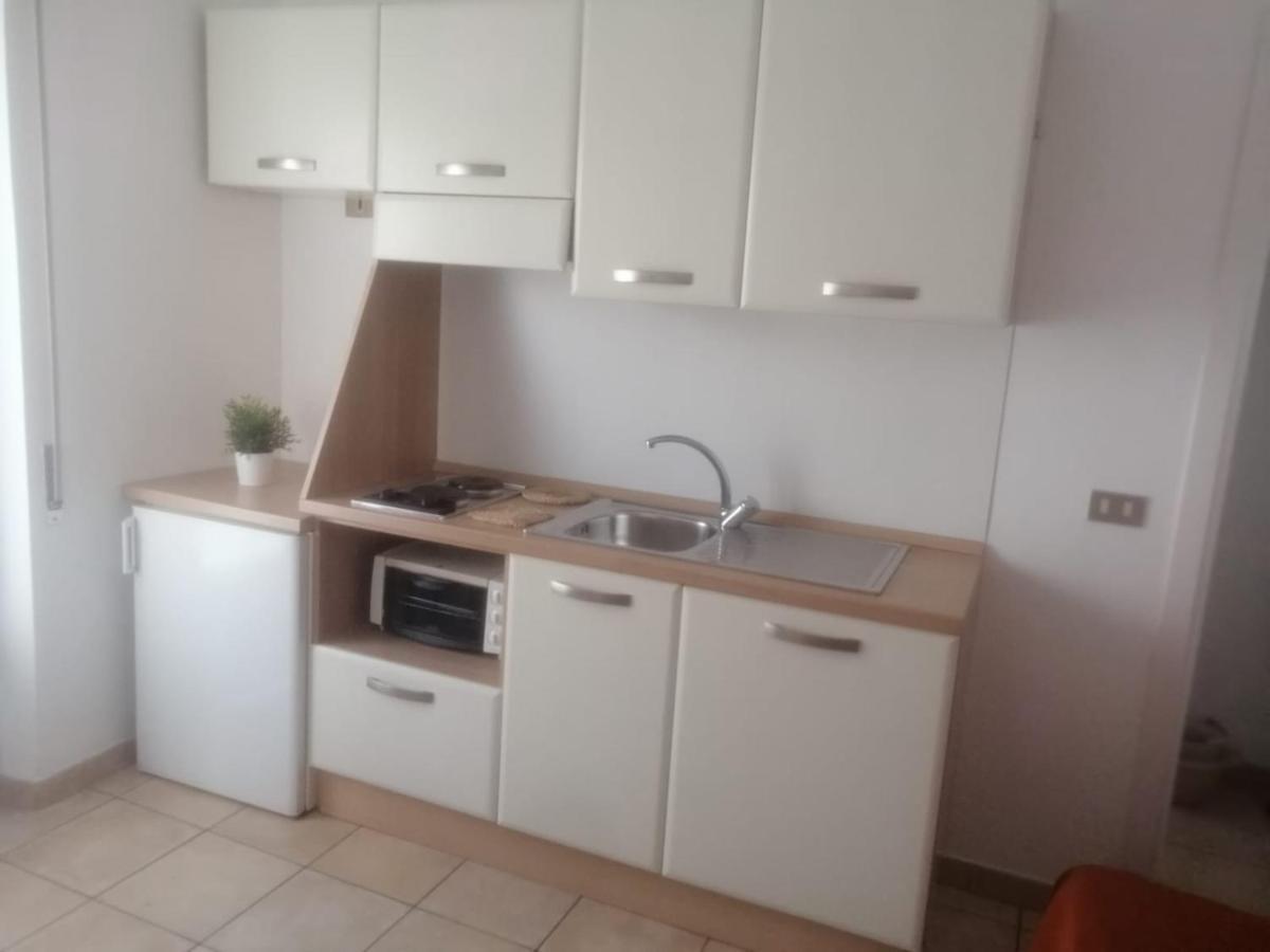 One-Bedroom Apartment,999434232:JPEG