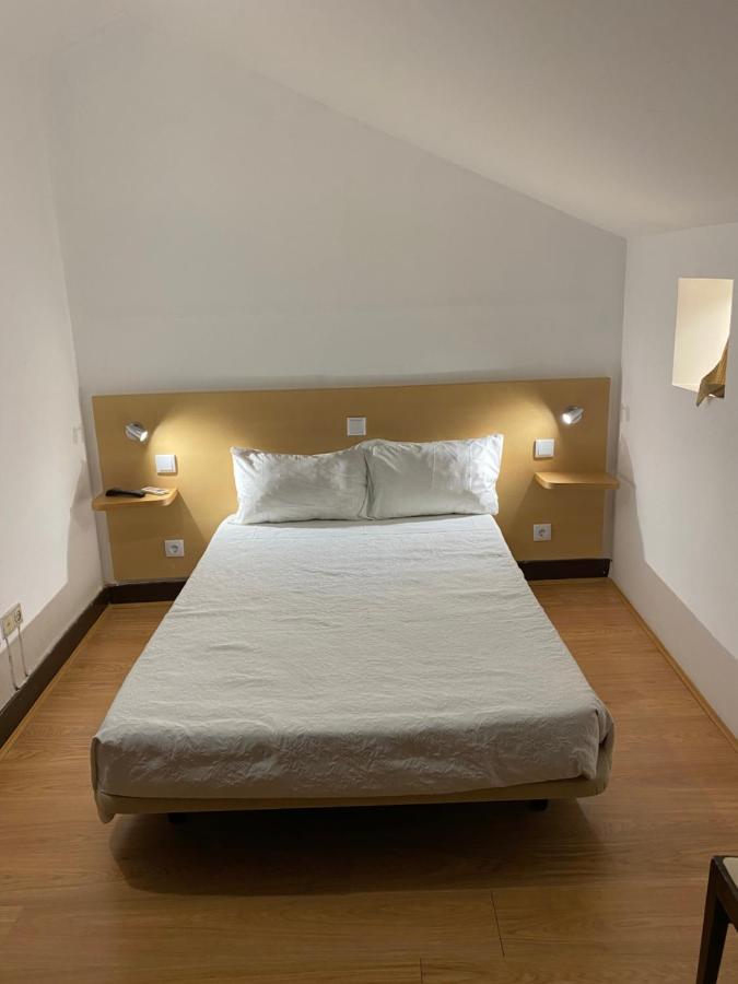 Economic Double or Twin Room,999684132:JPEG