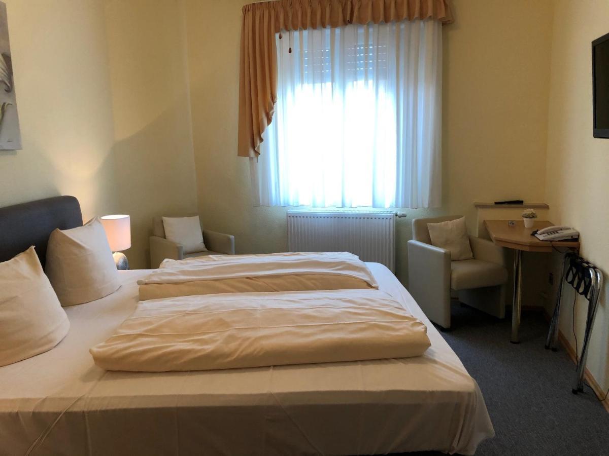 Family Room,1102721757:JPEG