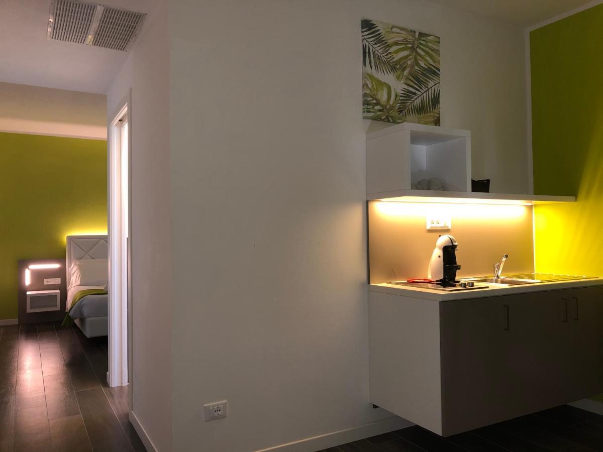 Deluxe One-Bedroom Apartment Terrace