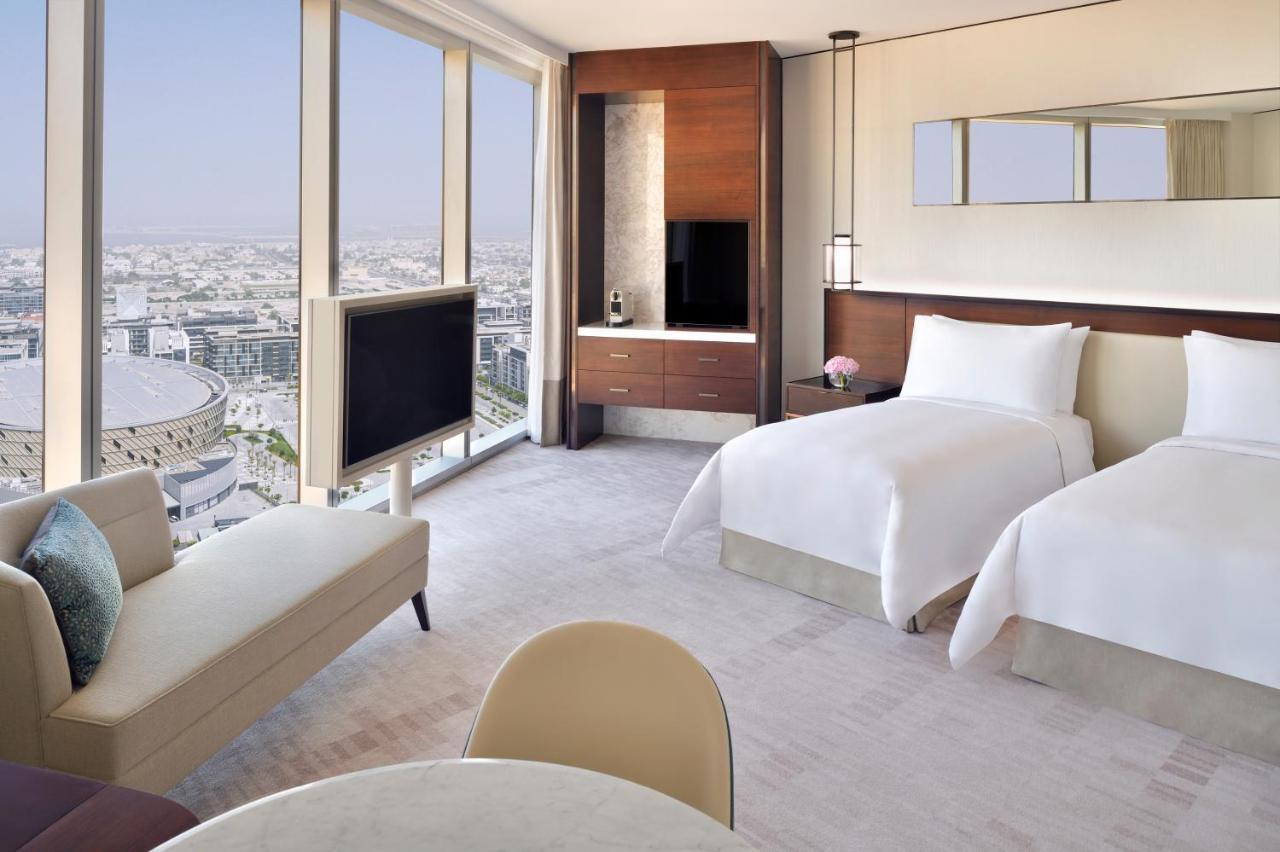 Premier Twin Burj Khalifa View Room – Exclusive Access to Level 54 Infinity Pool