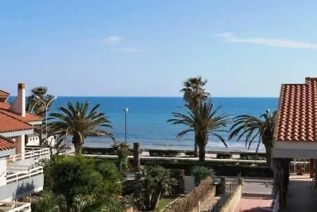 BeachFront Rooms Marina di Ragusa-1