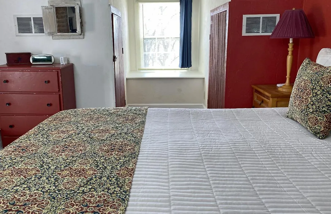 Lightner Farmhouse B&B-1