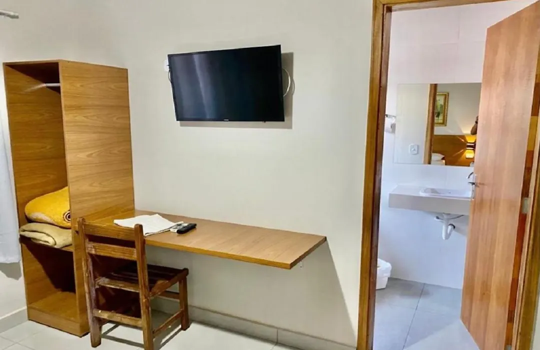 Hotel Avenida-1