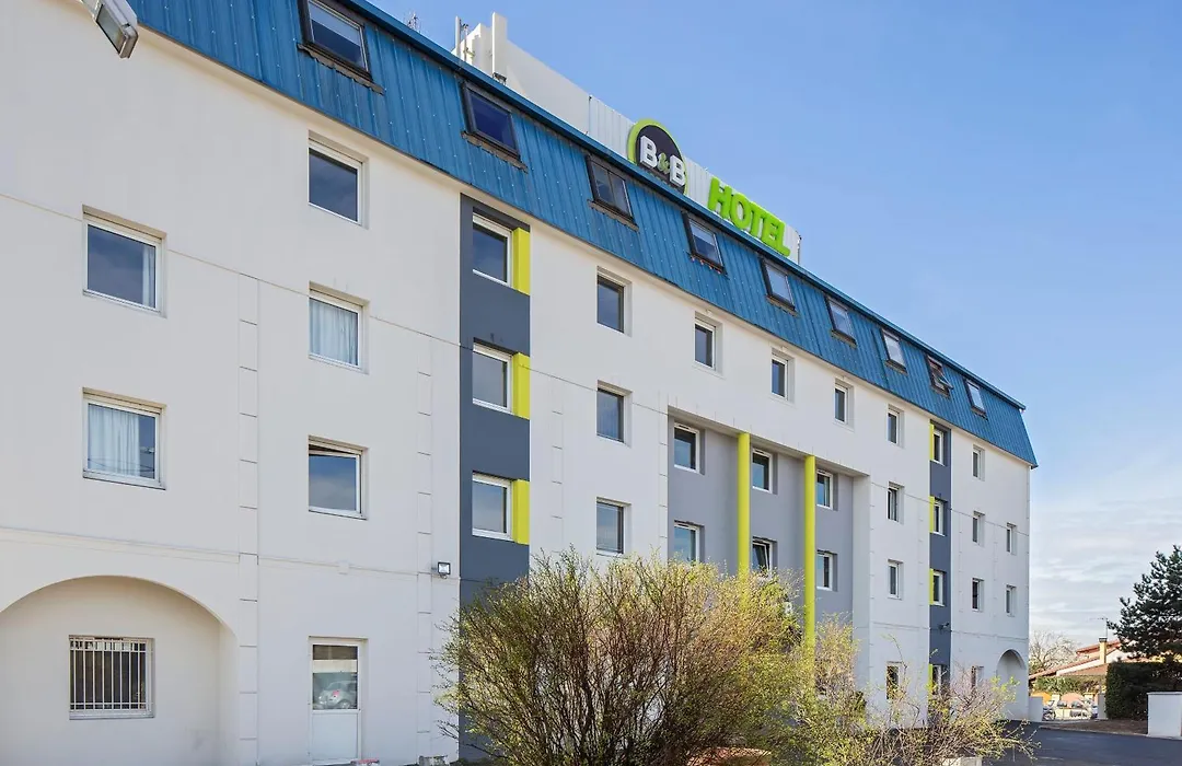 B&B Hotel Lyon Grand Stade Meyzieu-1