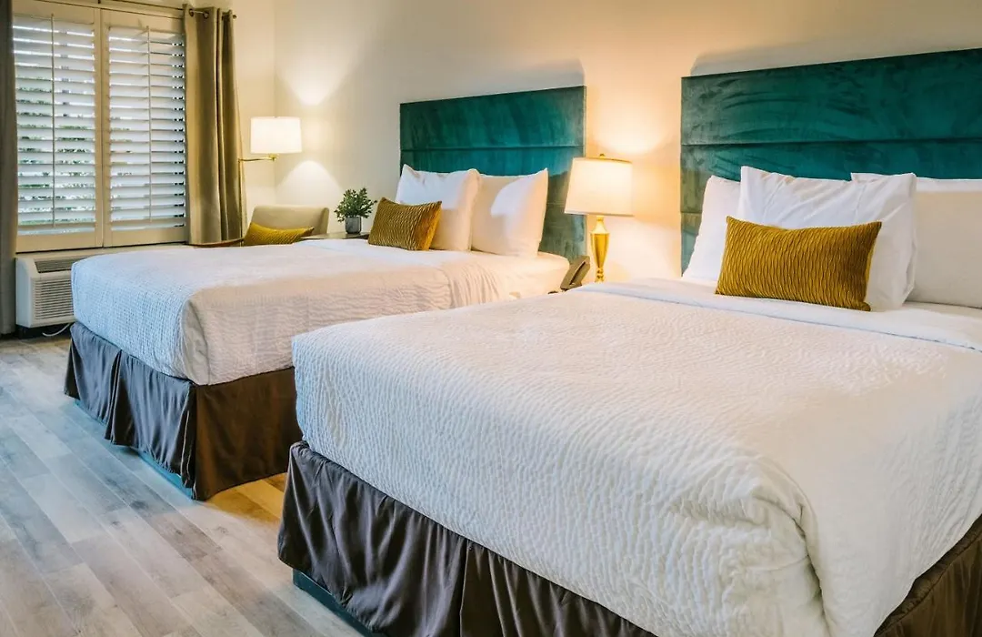 L3 Oasis Hotel-1