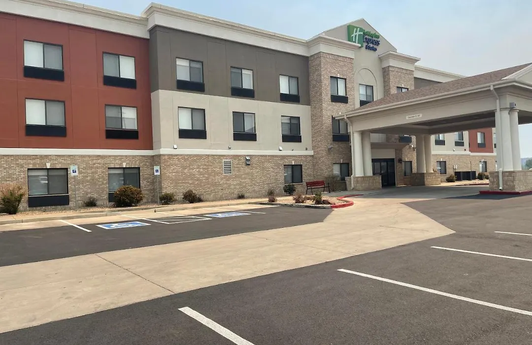Holiday Inn Express Hotel & Suites Las Vegas Nm By Ihg-1