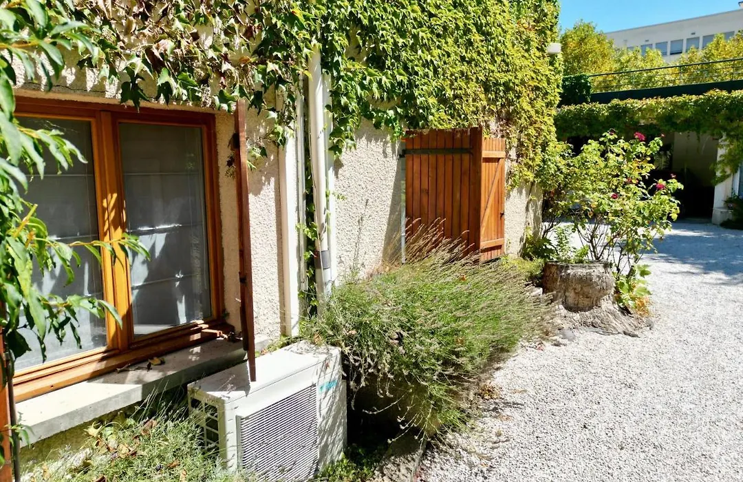 B&B Clos Feuillat-1