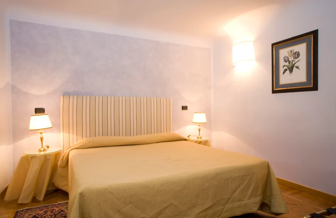 Palazzo Gamba Apartments al Duomo-1