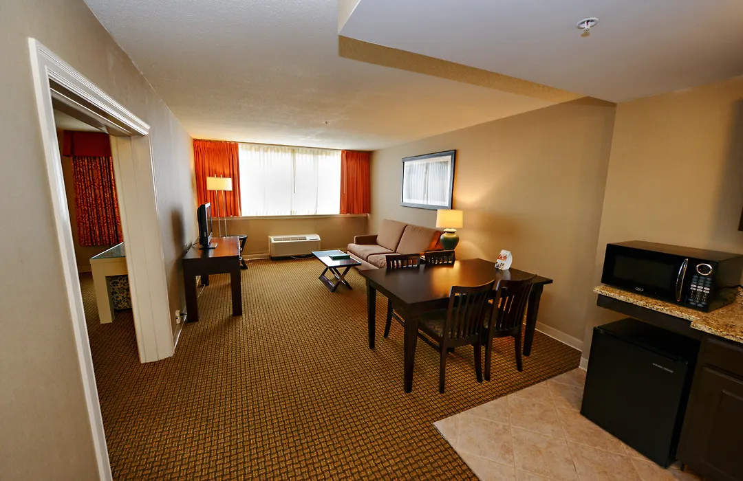 Holiday Inn & Suites Boston Peabody By Ihg-1