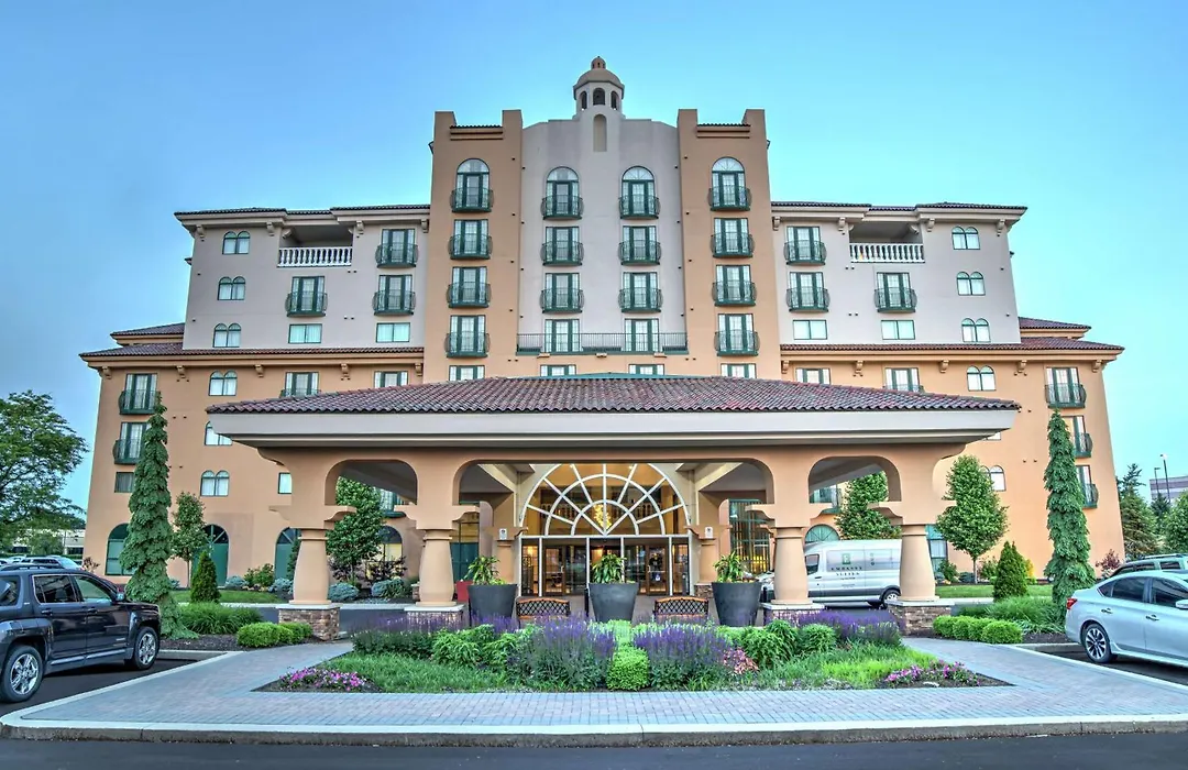 Embassy Suites By Hilton Indianapolis North-1