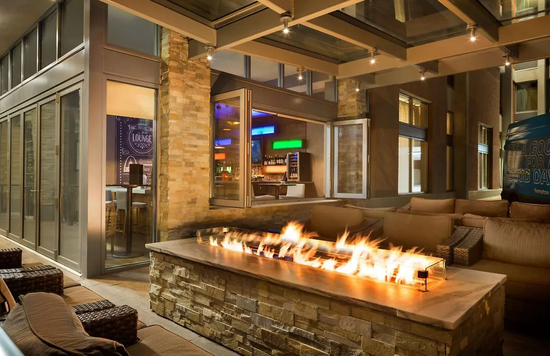 Hampton Inn And Suites Clayton/St. Louis-Galleria Area-1