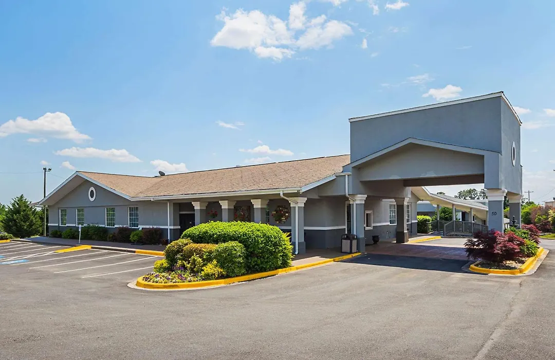 Quality Inn & Suites Greenville - Haywood Mall-1