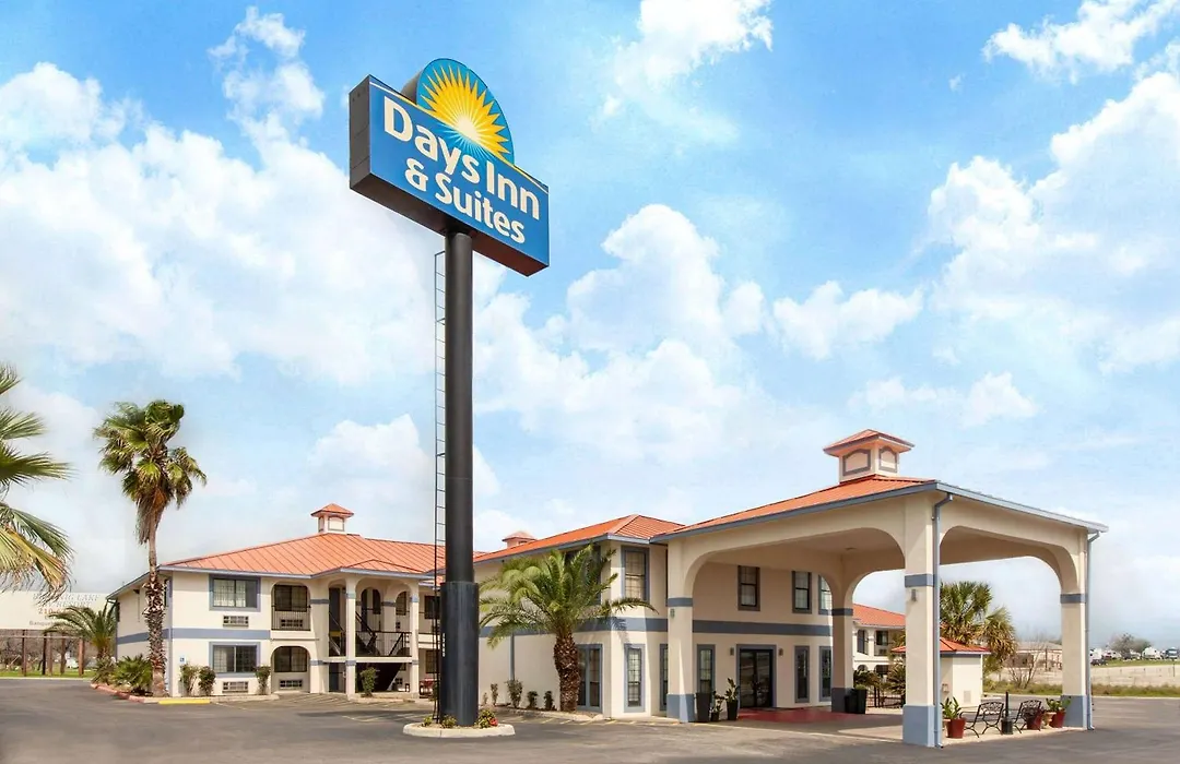 Days Inn & Suites By Wyndham Braunig Lake-1