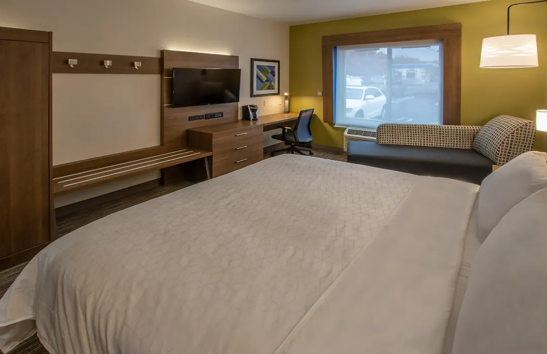 Holiday Inn Express Hotel & Suites Roseville - Galleria Area By Ihg-1
