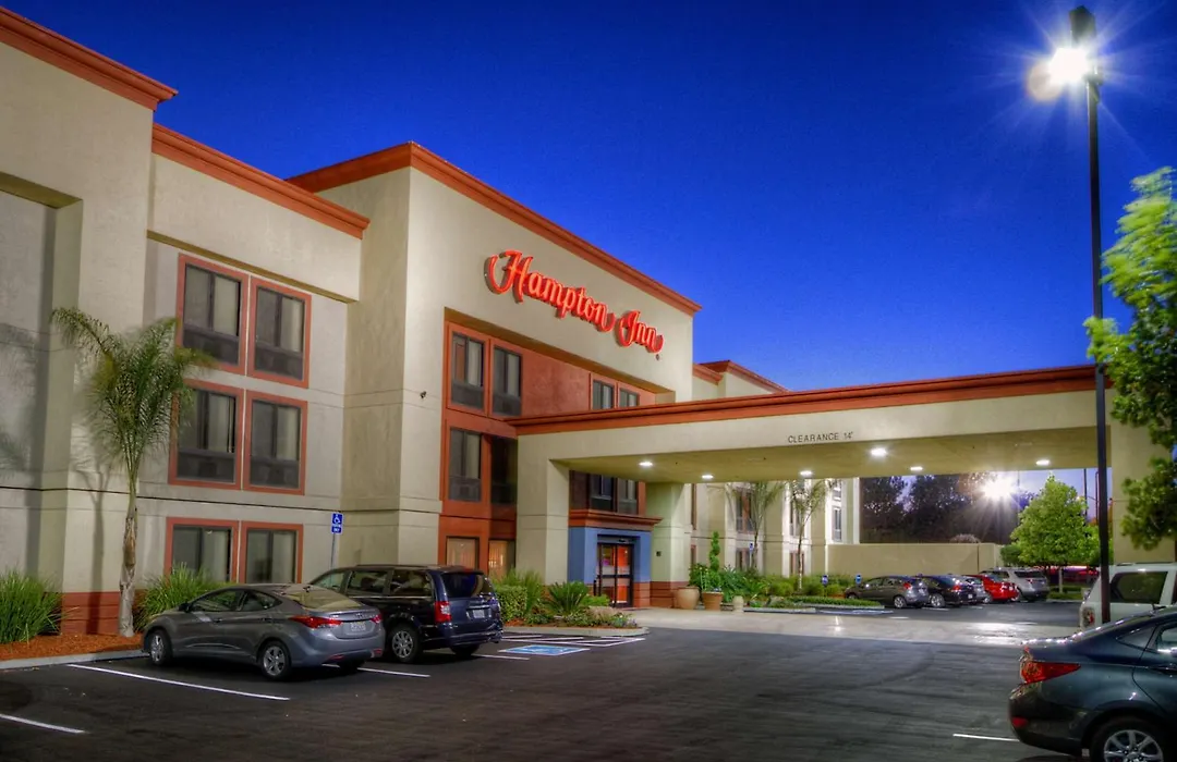 Hampton Inn Fremont-1