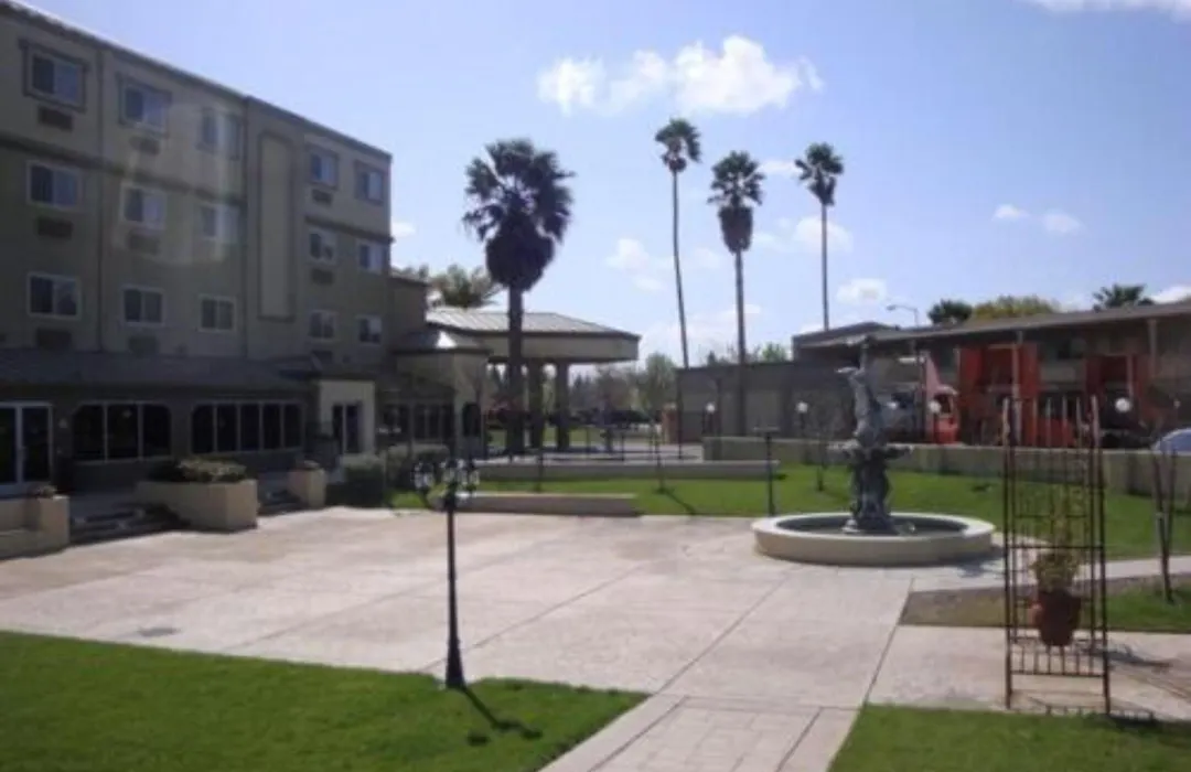 Radisson Hotel West Sacramento-1