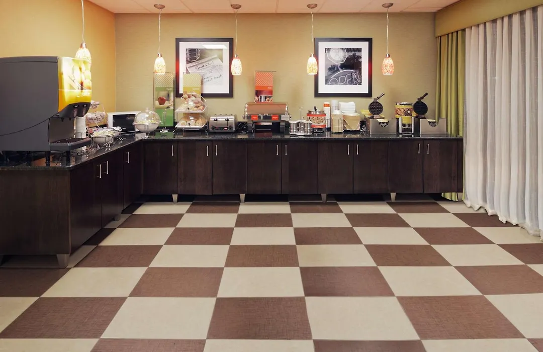 Hampton Inn Youngstown-North-1