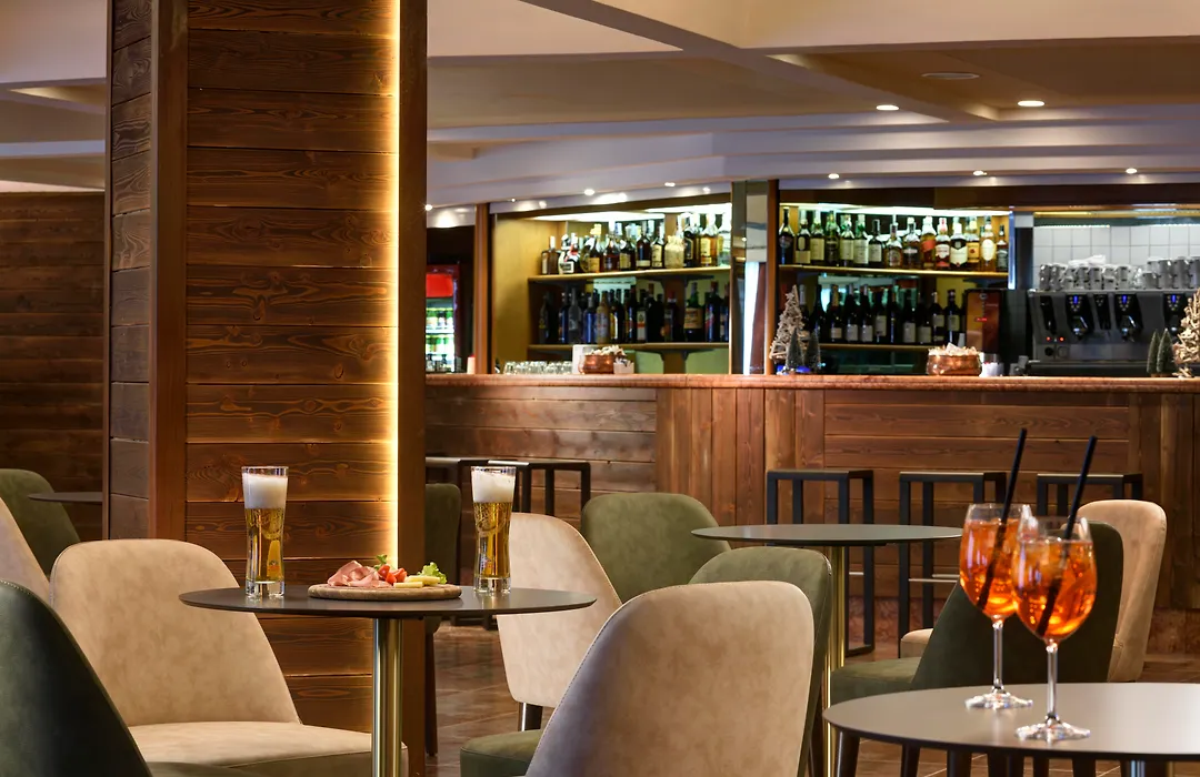 Th 1400 Hotel-1
