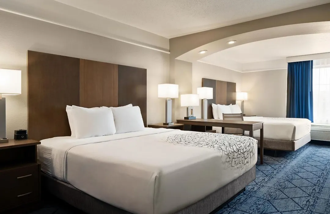 La Quinta Inn And Suites By Wyndham At Watiki Waterpark-1
