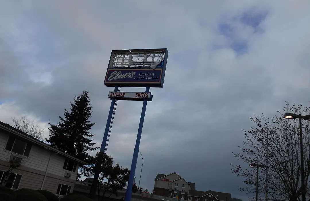 Guesthouse Inn & Suites Eugene/Springfield-1