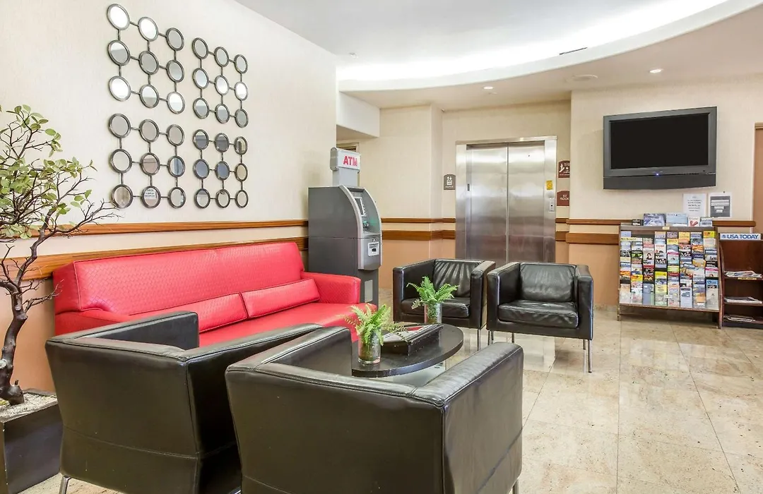 Econo Lodge-1