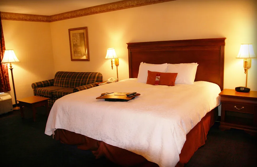 Hampton Inn Lewisburg-1