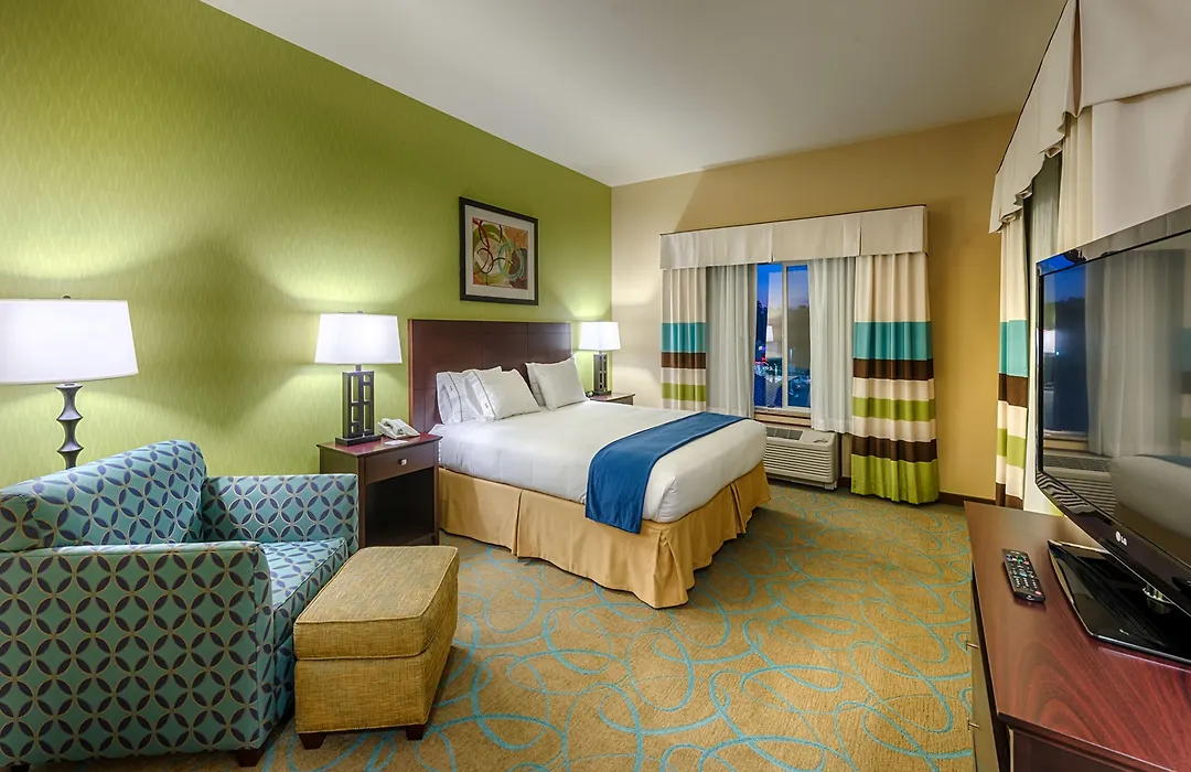 Hampton Inn & Suites Red Bluff-1