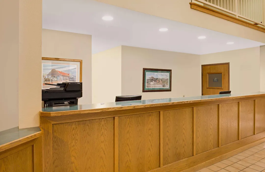 Days Inn By Wyndham Boonville-1