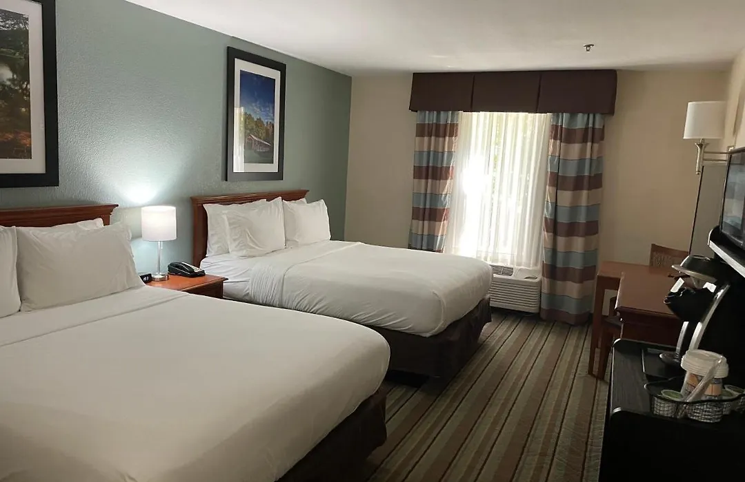 White Pine Lodge-1