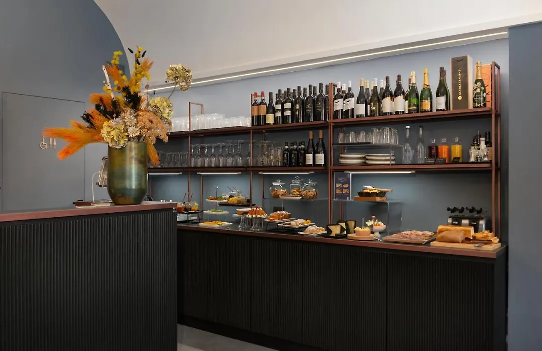 Vis Urban Suites & Spa - Boutique Hotel-1