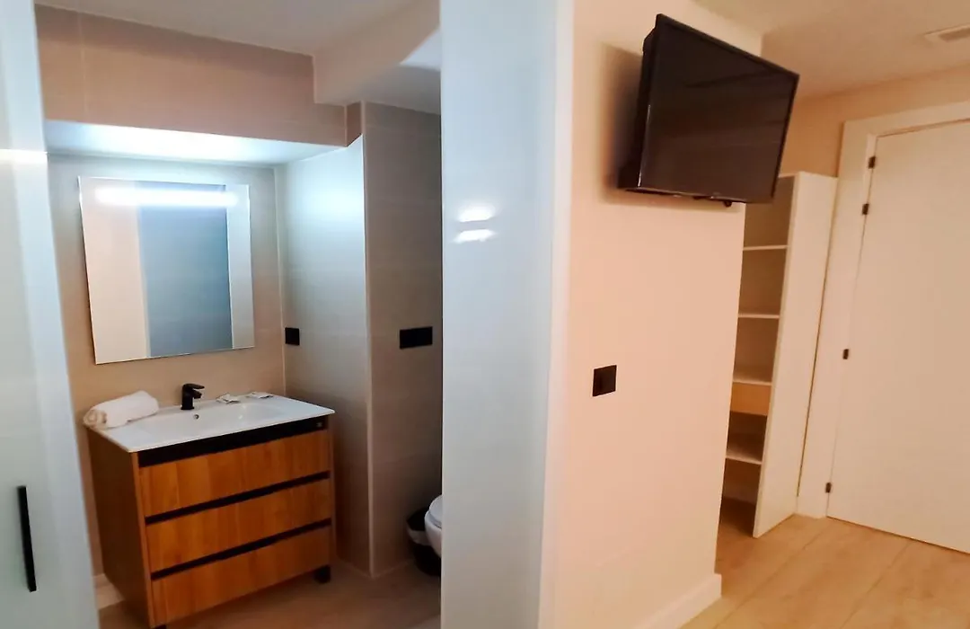 Bahia Rooms Cantabria 3000-1