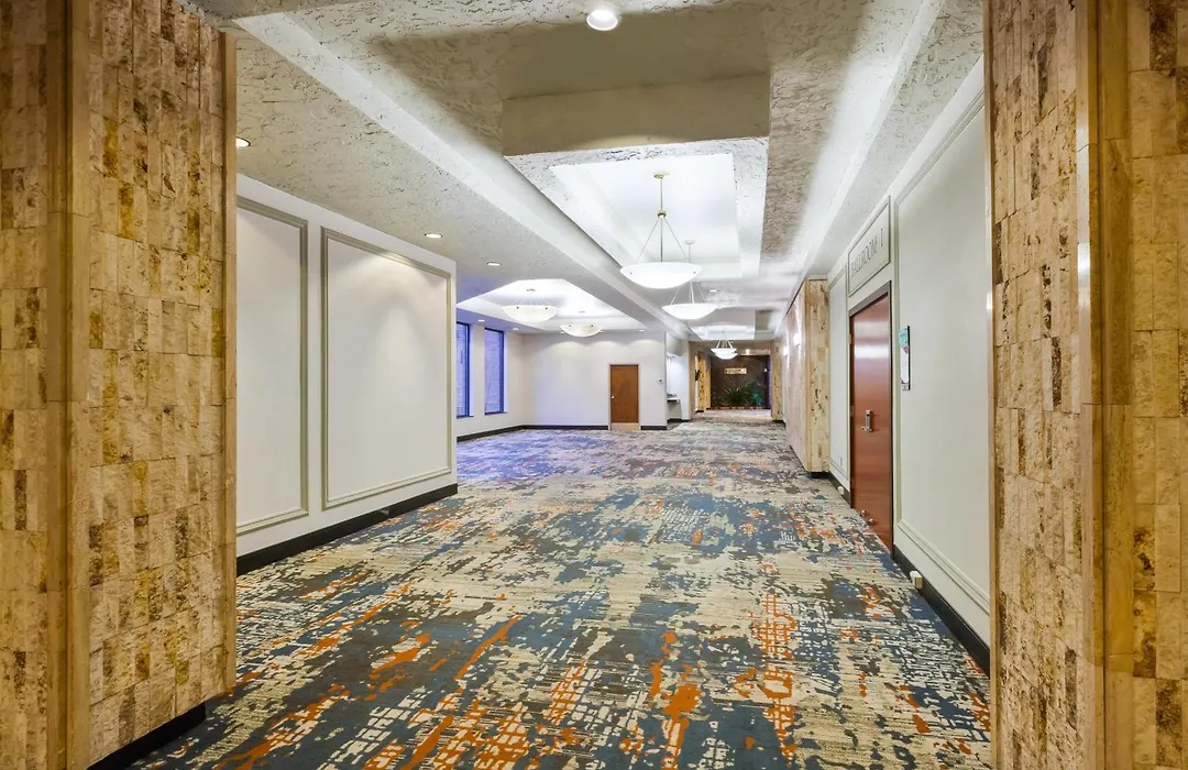 Crowne Plaza Columbus North - Worthington By Ihg-1