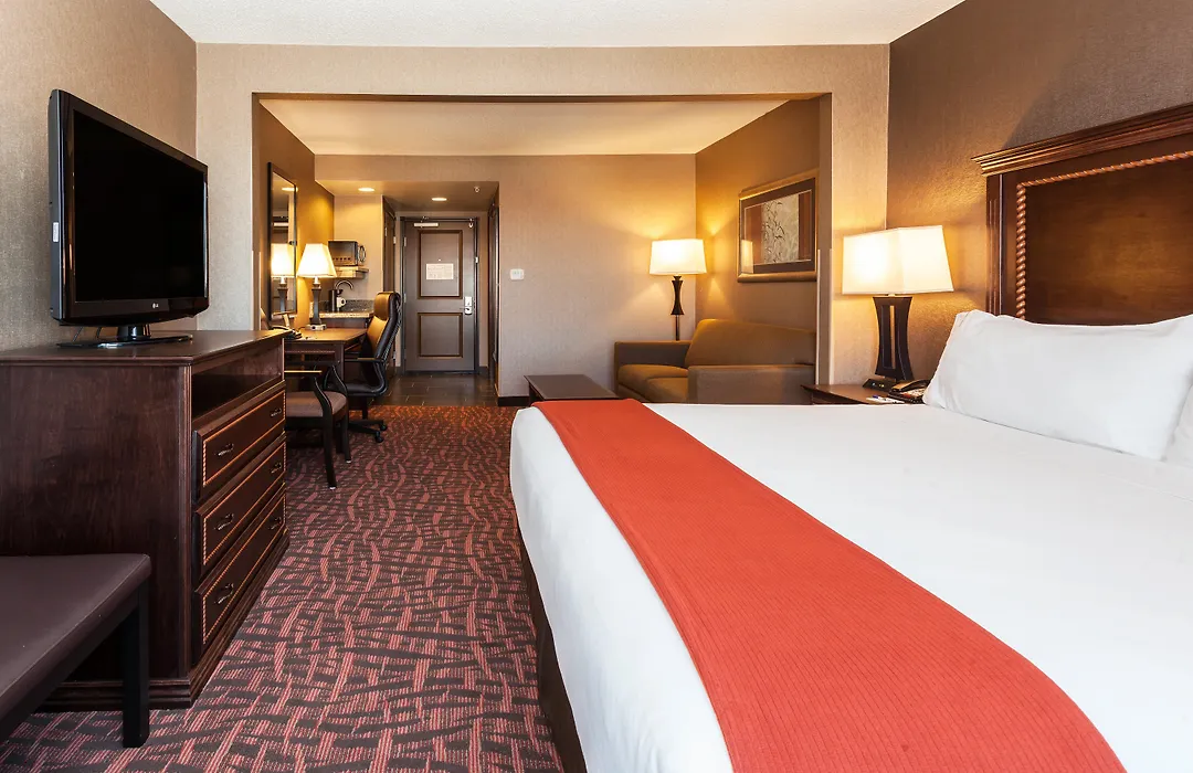 Holiday Inn Express Hotel & Suites Cheyenne By Ihg-1