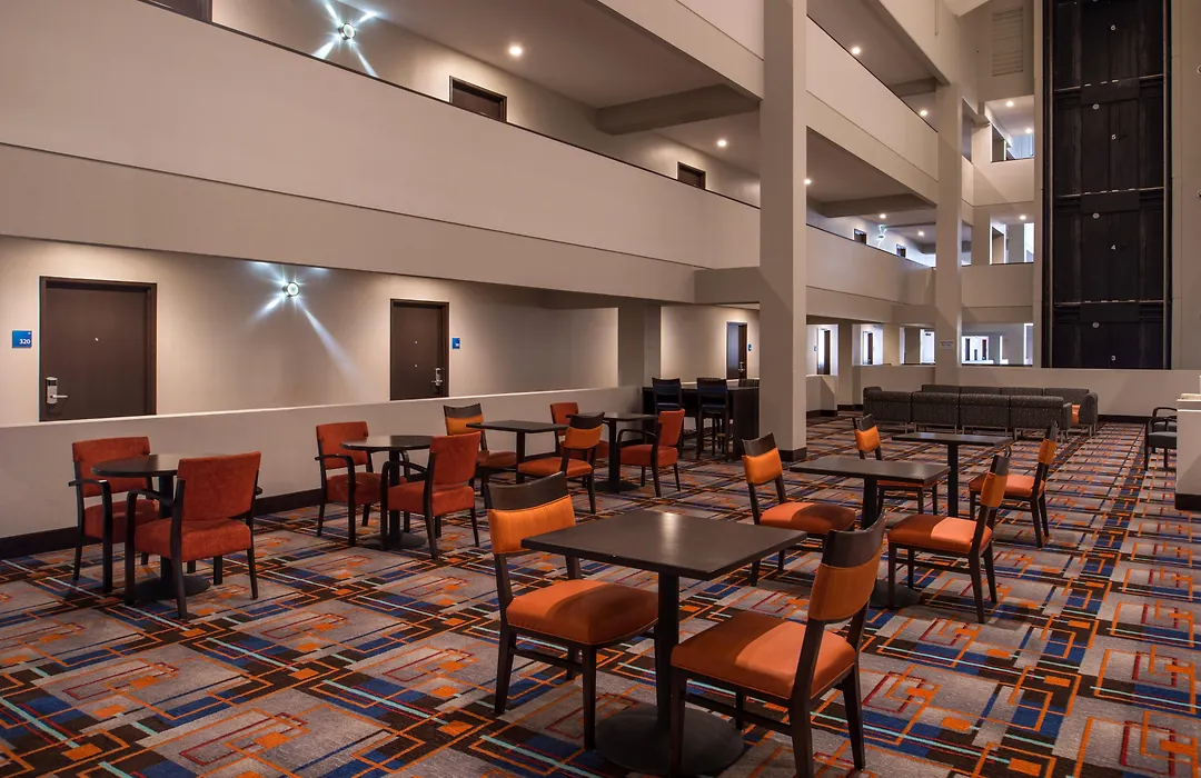 Holiday Inn Express & Suites San Antonio Medical - Six Flags By Ihg-1