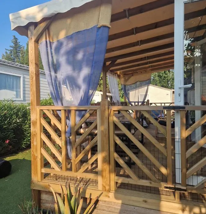 Mobile-Home-1