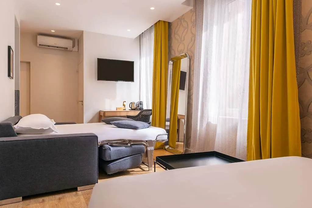 The Originals Boutique Hotel Le Lion Clermont-Ferrand-1