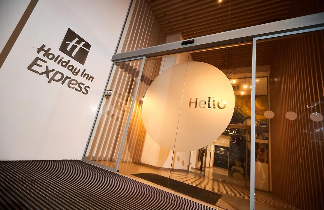 Holiday Inn Express - Malta By Ihg-1