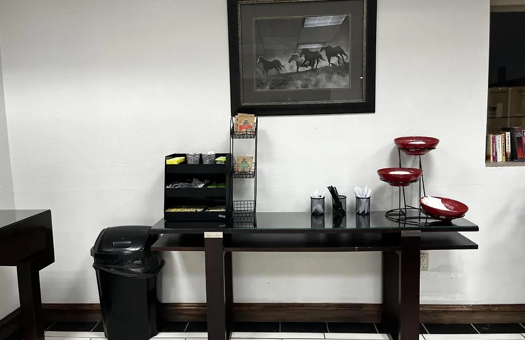 Budget Inn Laramie-1