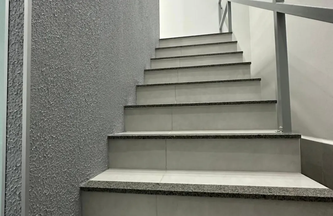 Quarto privativo com banheiro compartilhado em Pousada recém construída,a 500mts do pátio do forró-1