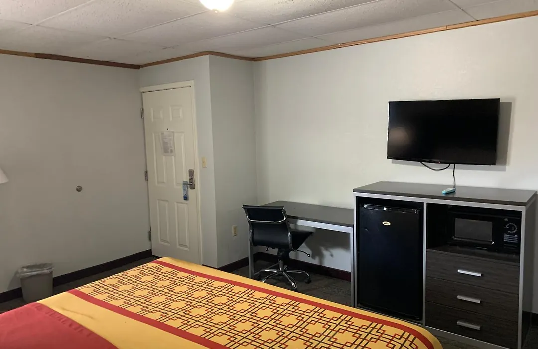 Pigeon Forge Parkway Inn-1