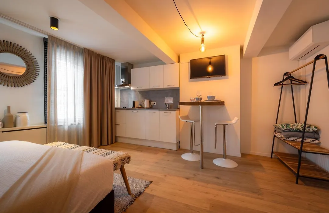 Madrid Suites-1