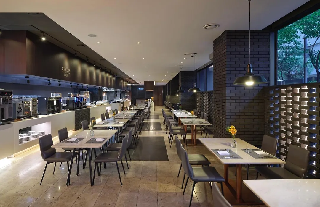 Glad Yeouido-1