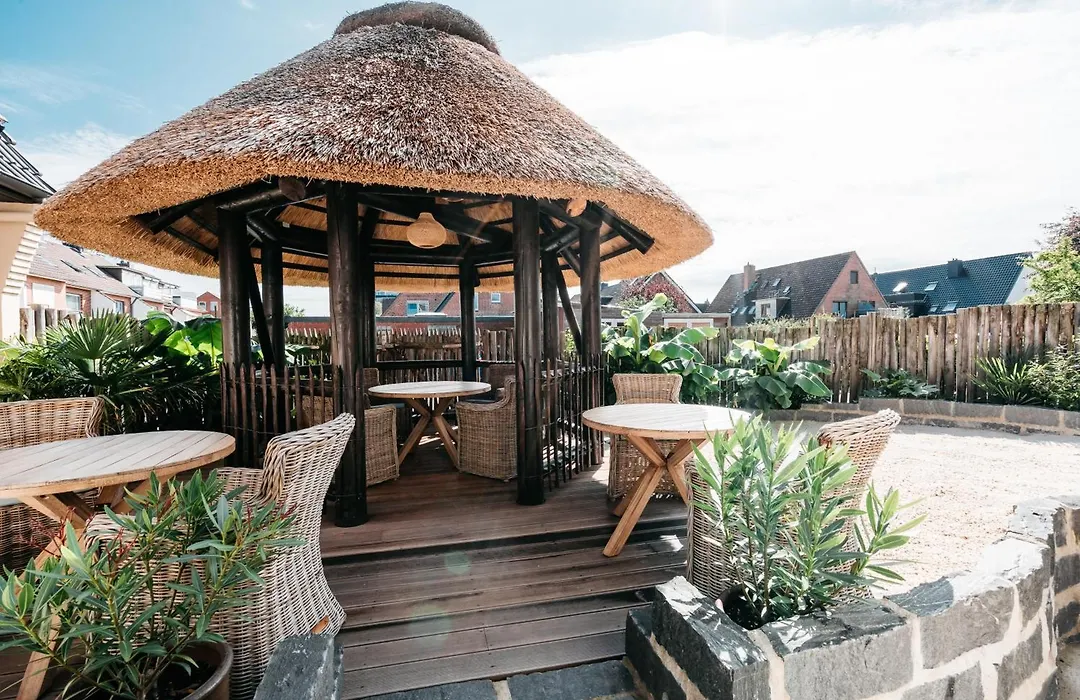Hotel Luina Beach-1