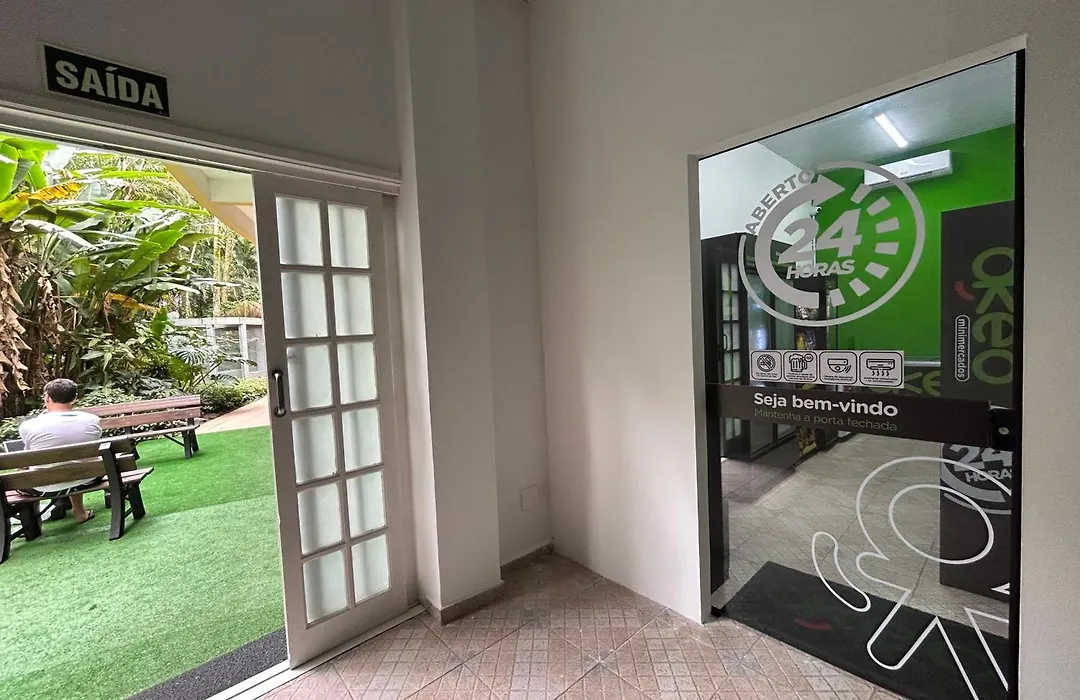 Fabuloso flat 243 Amarílis 2 piscinas climatizadas, SKY 170 canais carregador veiculo elétrico Riviera de São Lourenço, Bertioga Apartamento Duplex inteiro, cozinha equipada completa, serviço de praia, limpeza e trocas diária de toalhas, wi-fi 500mb-1